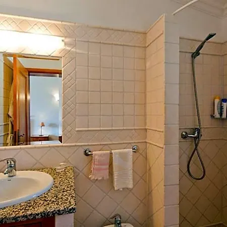 Sleeps 10 With Wifi Villa *