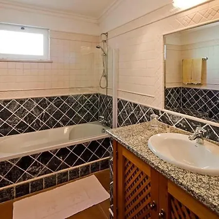 Sleeps 10 With Wifi Mato Porcas